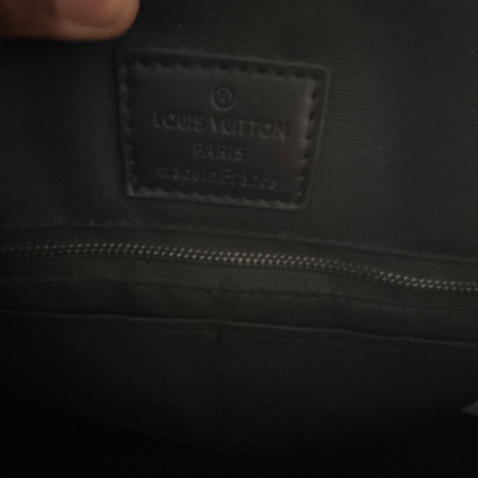 Louis Vuitton Men’s Large Black Monogram Backpack Drawstring Buckle Pockets