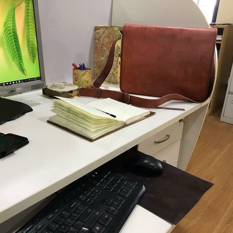 Very Rare Vintage Brown Leather Full Flap Messenger Laptop Satchel Shoulder Bag