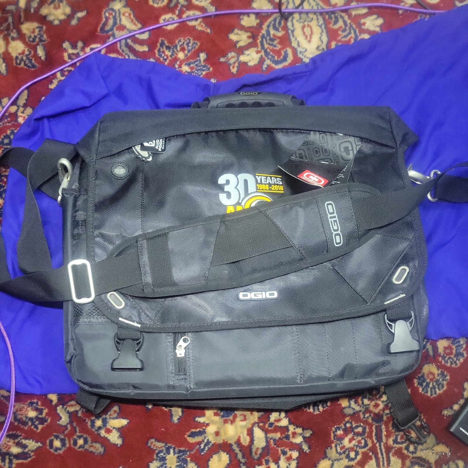 Ogio Jack Pack Laptop Shoulder Black Messenger Bag W/ Audio Pocket 711203