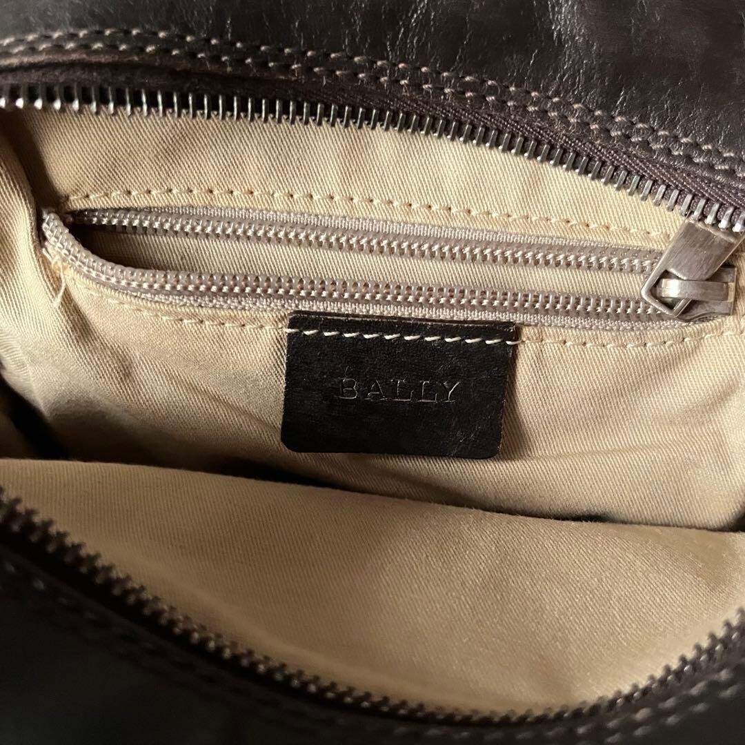 Bally Brown Leather Trainspotting Shoulder Bag Men Zip Vintage Crossbody 16cm