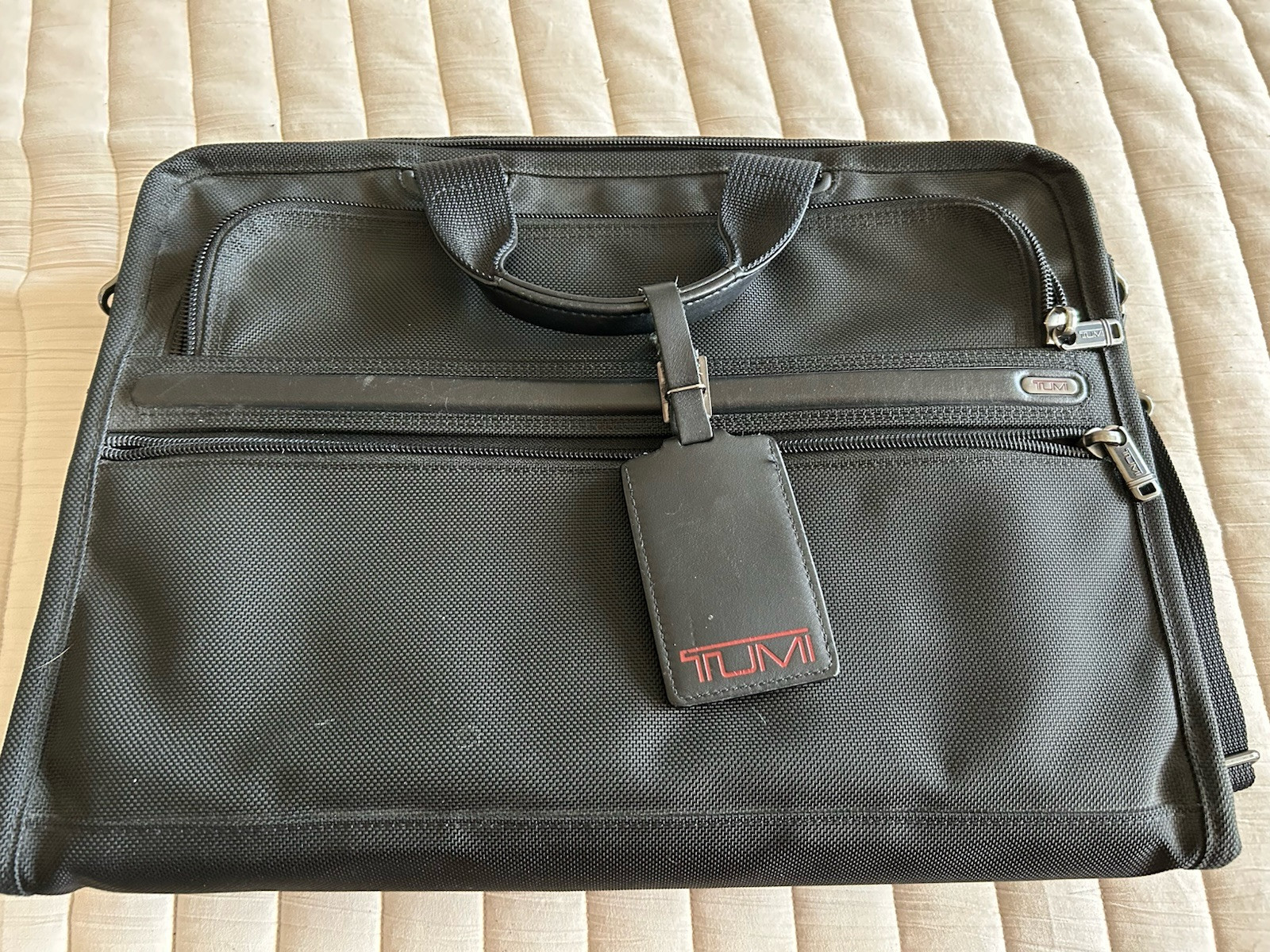 Tumi Delux Portfolio/Computer Carrier Multiple Interchangeable Straps & Handle