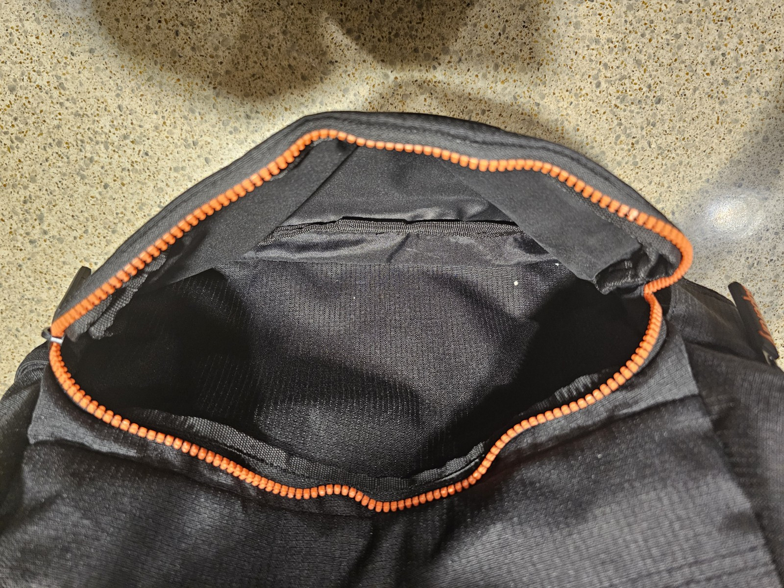 Superdry “Moncheater Montana Rucksack” Outdoor Backpack SuperdryJPN Black/Orange