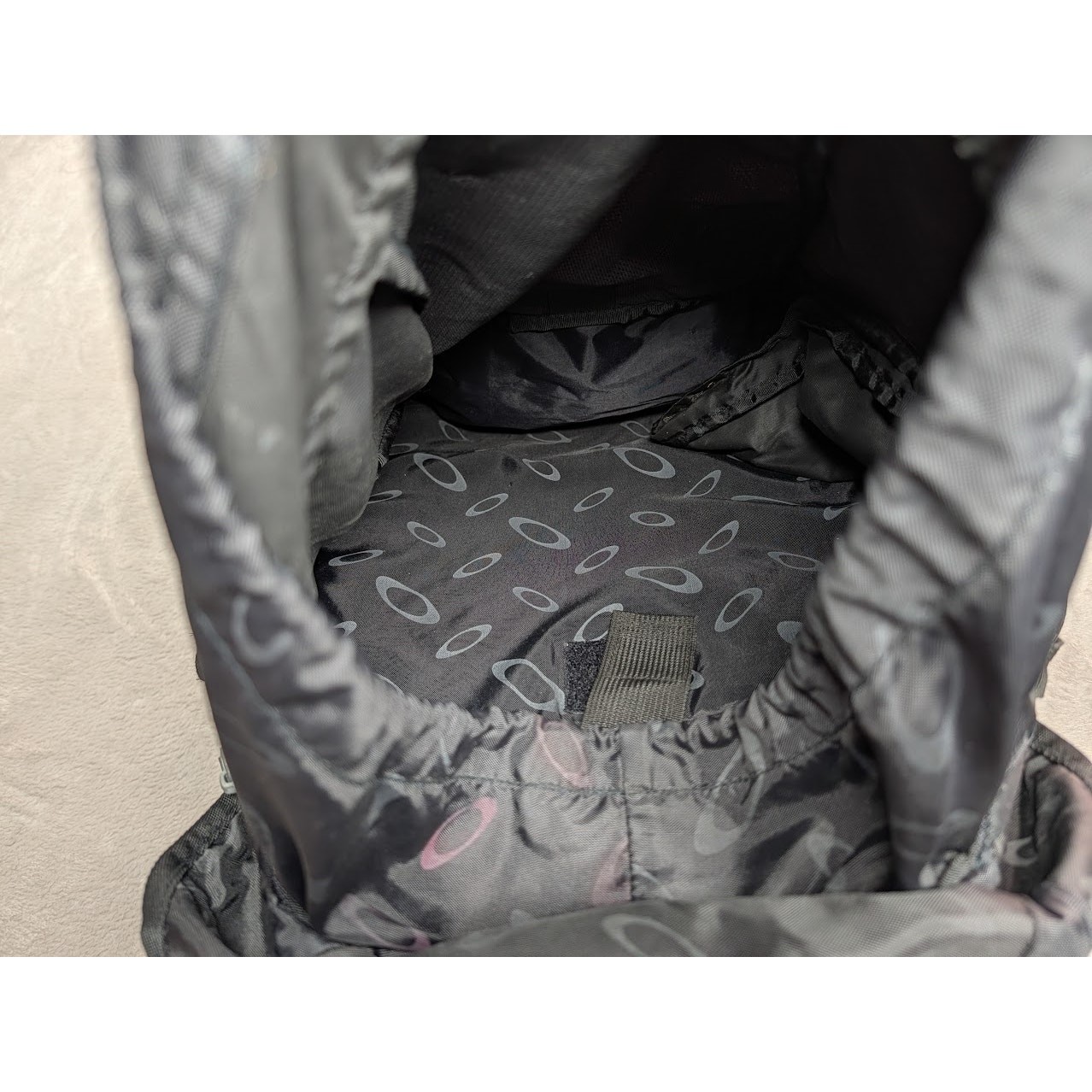Oakley Tactical Field Gear AP Black Backpack w/ Waterproof Bag *Missing Buckle