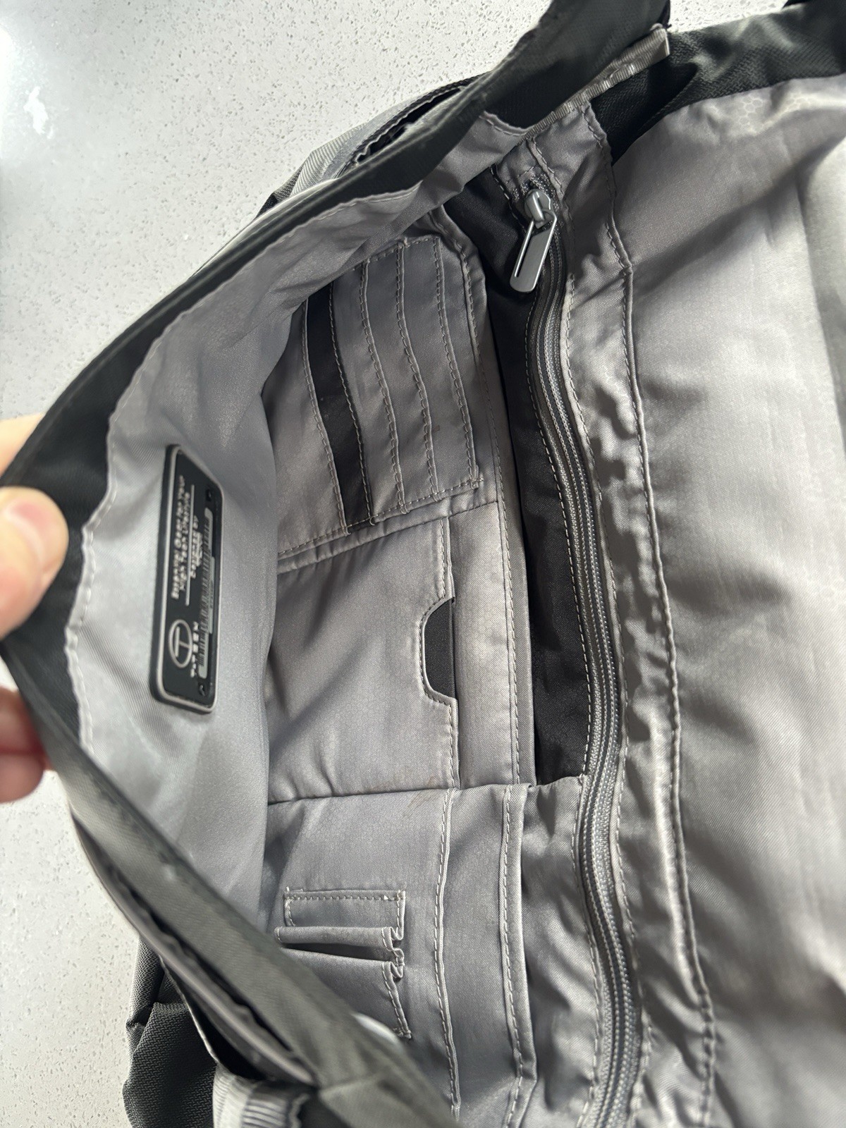 Tumi T-Tech Crossbody Messenger Bag Black and Grey Excellent Condition