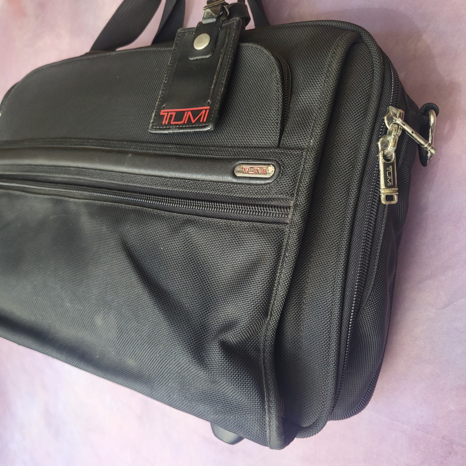 Tumi Alpha Series Black Ballistic Nylon Business Bag Laptop Carry On Messenger