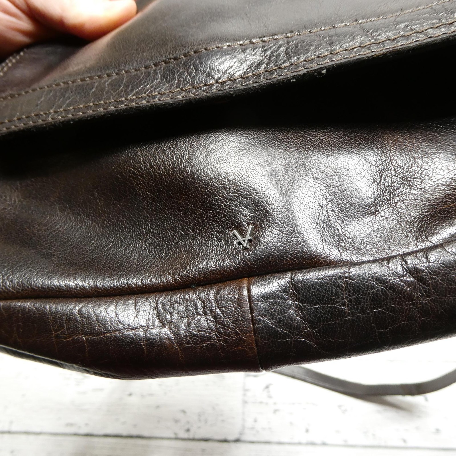 VLENCA Leather Crossbody Messenger Bag Mens Small Brown Lined Organizer Pockets