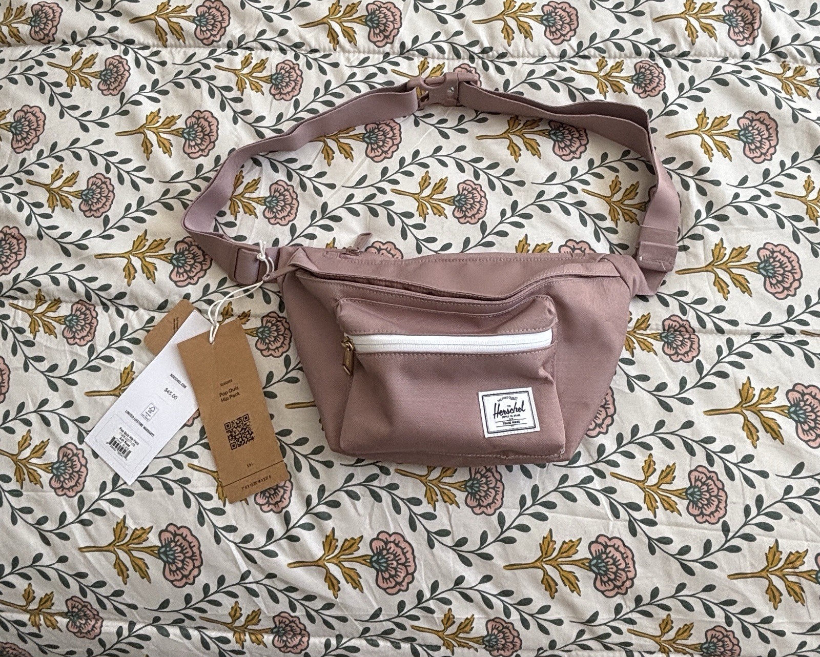 NWT Herschel Pop Quiz Hip Pack In Ash Rose