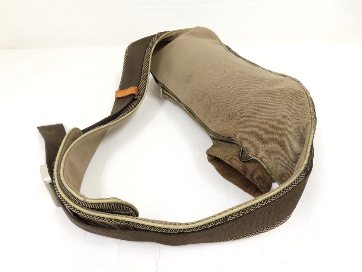 LOUIS VUITTON M93211 Damier Geant Ceinture Jogging Belt bag with 2 bottles