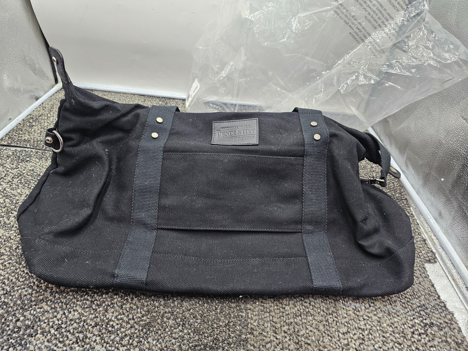 Pendleton GA400-54783 Weekender Rock Point Black One Size