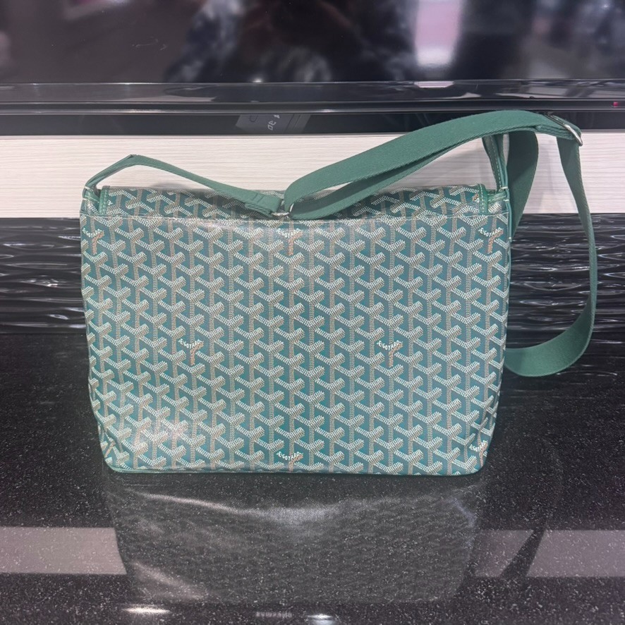 Goyard Capetien Messenger Bag Green