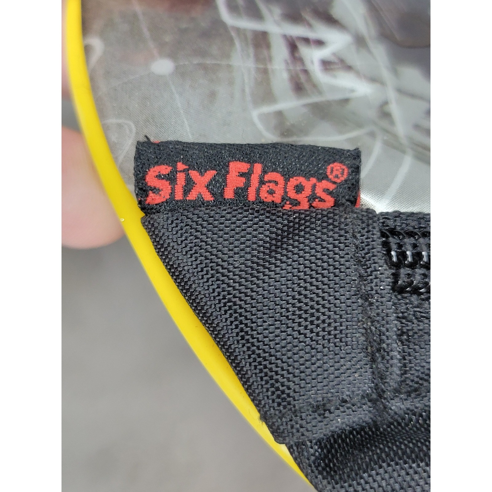 Six Flags Batman The Dark Knight Fanny Pack Waist Bag Black Red Yellow DC Comics