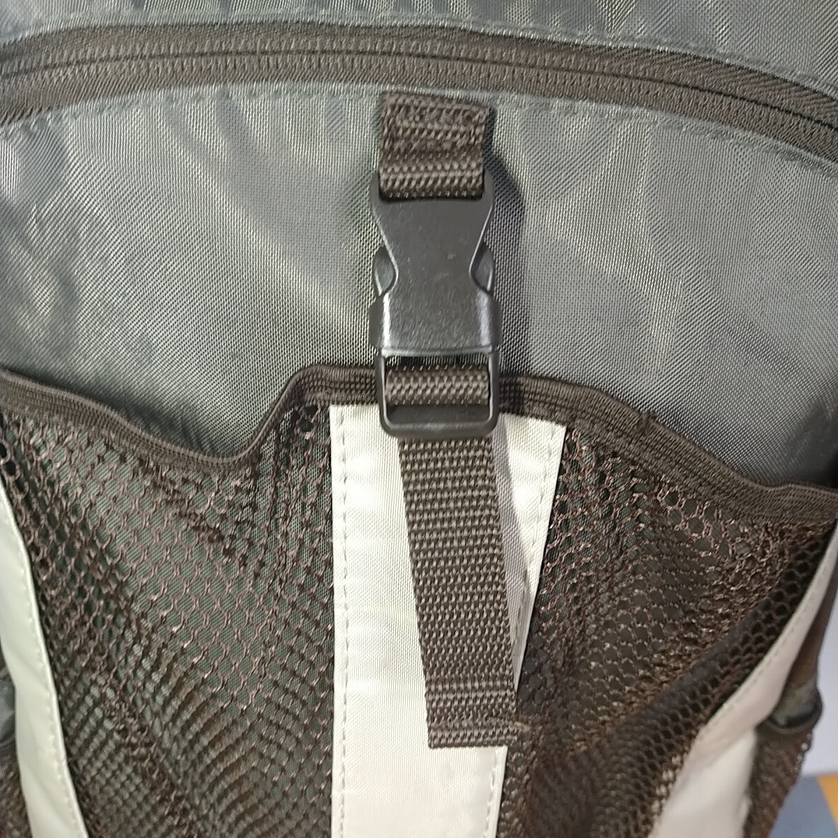 Eastsport Brown & Grey Backpack School Book Bag 3 Zippers, 5 Pockets – CLEAN!