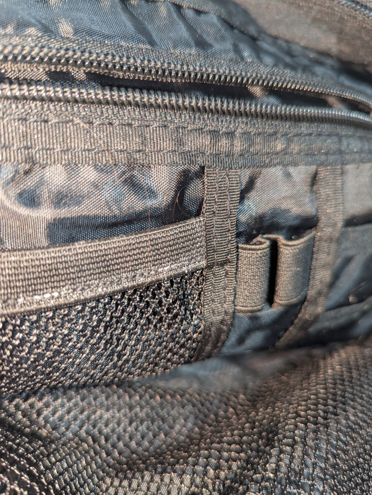 SwissGear Sling Backpack Gray Crossbody Bag Small Travel Daypack Tablet Pocket