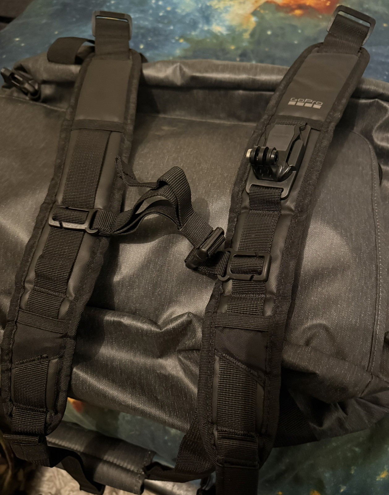 GoPro Mission 2 in 1 Duffel + Backpack – 50L – Travel bag duffle + stickers!
