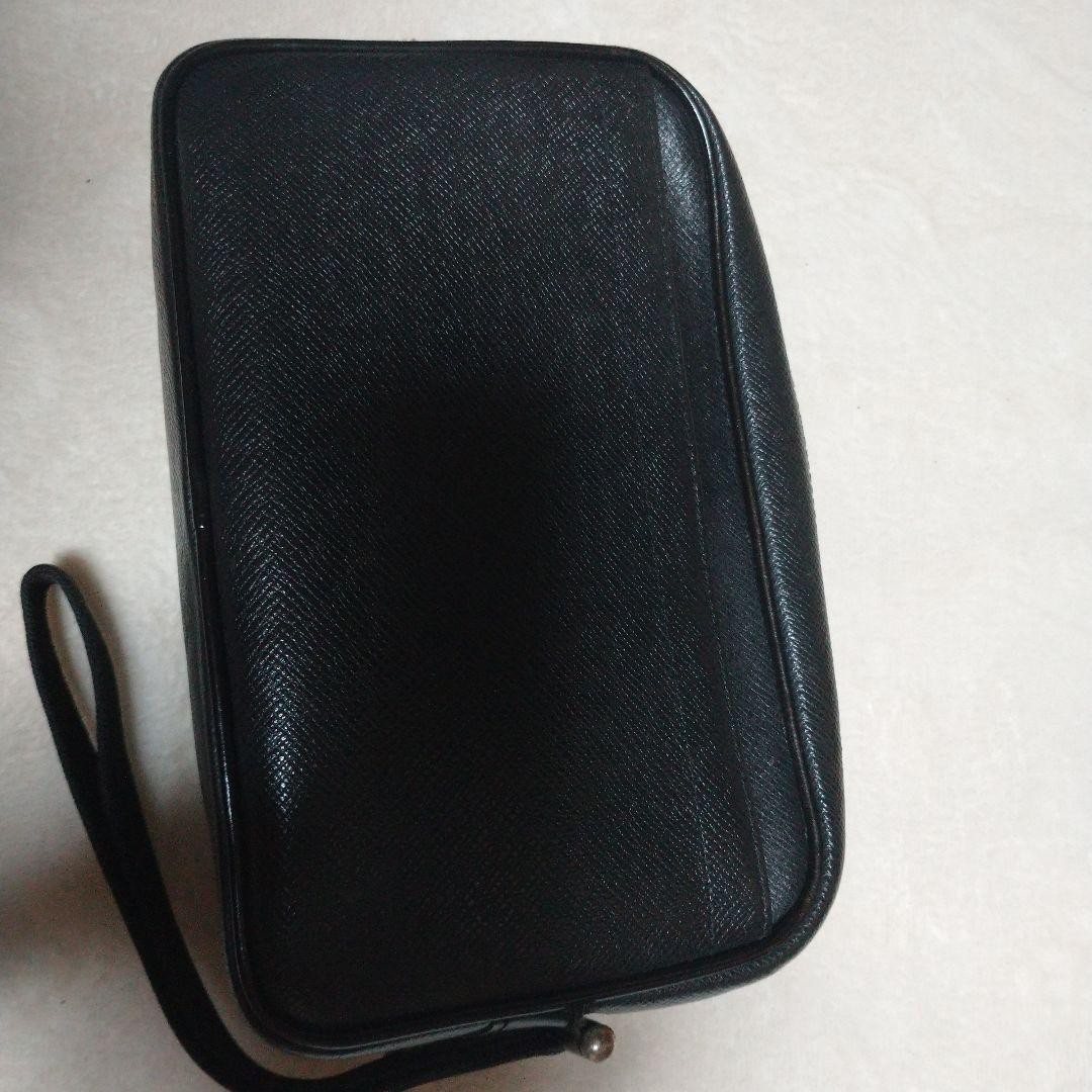 Louis Vuitton Taiga Calga Second Bag Clutch Bag Leather Black M30812 Spain Auth