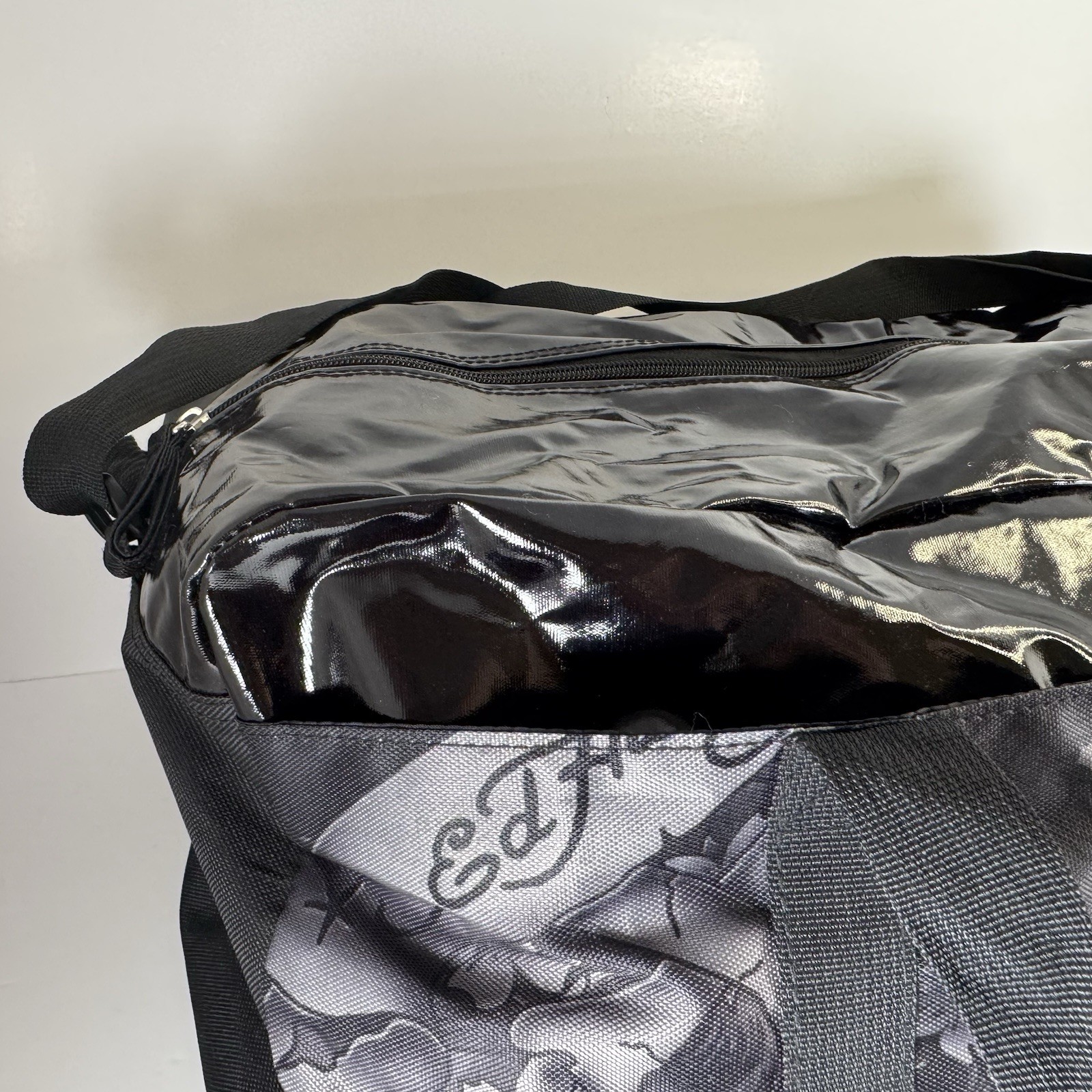 Ed Hardy Christian Audigier Skulls Tiger Head Travel Weekender Duffle Gym Bag