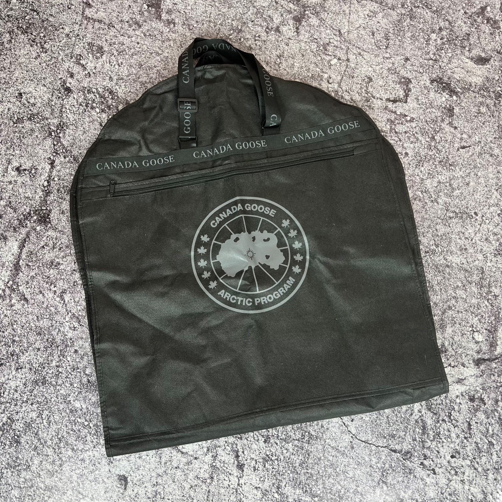 Canada Goose Garment Bag Dust Cover Black Size – 135 x 60 cm