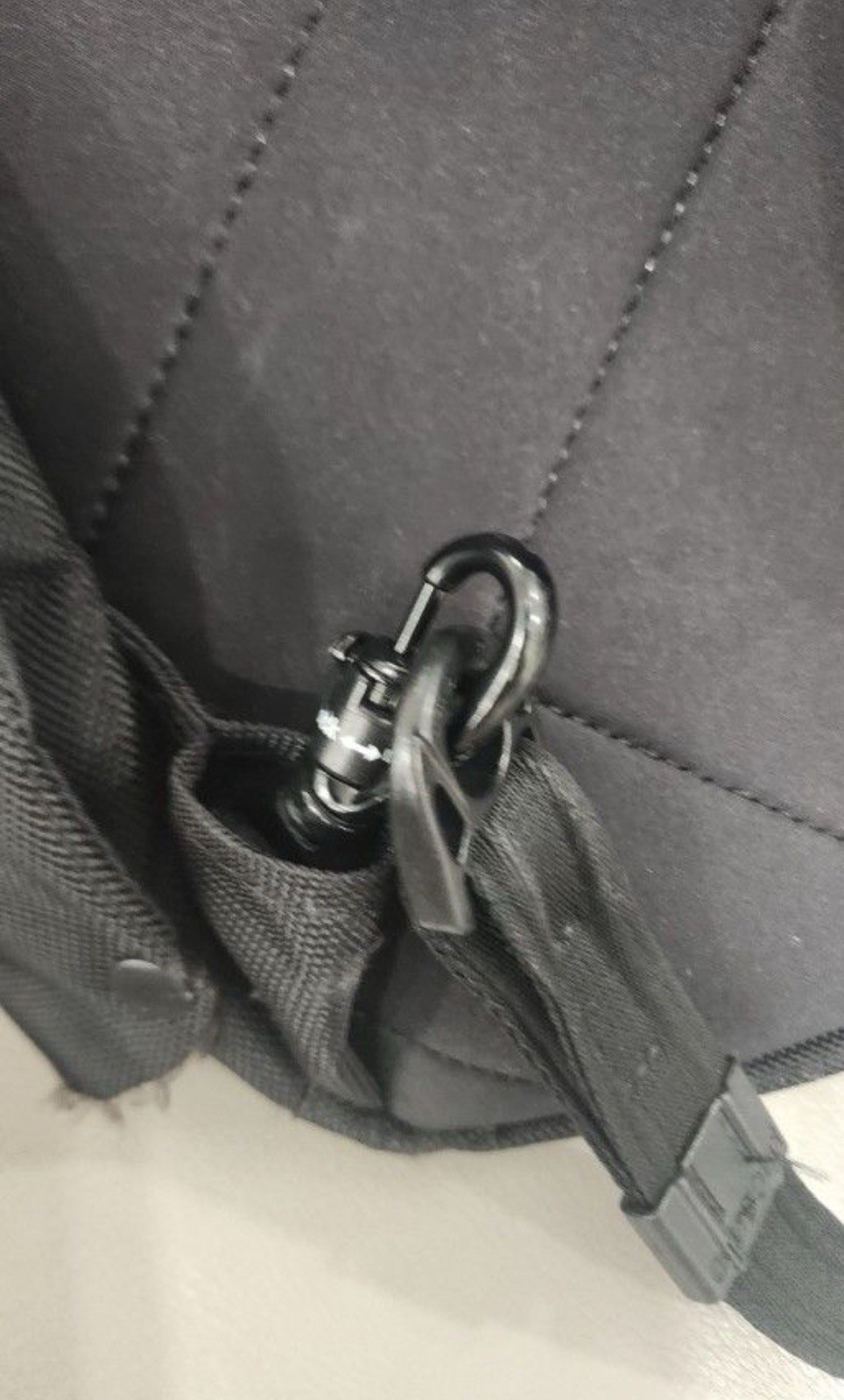 Pacsafe Intasafe Backpack Anti-Theft 20L Laptop Backpack (Black)