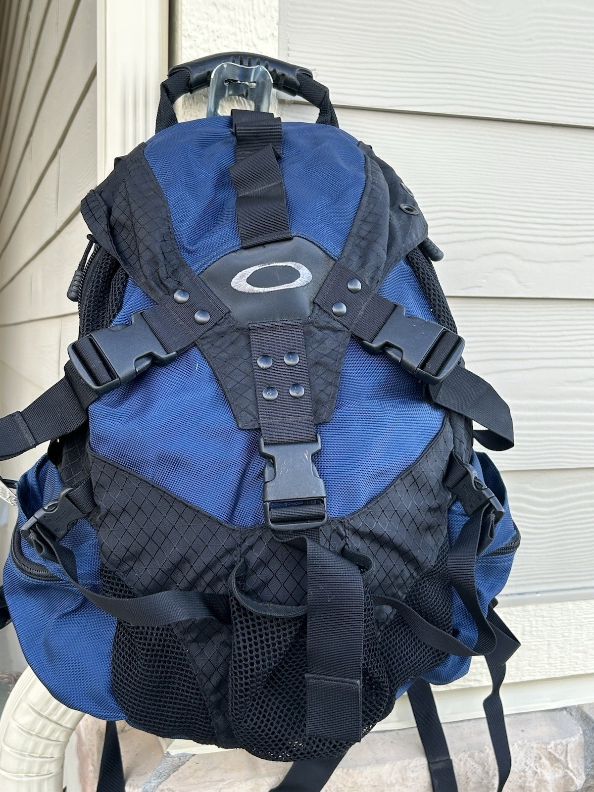 Vintage Y2K OAKLEY ICON Tactical Rucksack BACKPACK Blue + Black