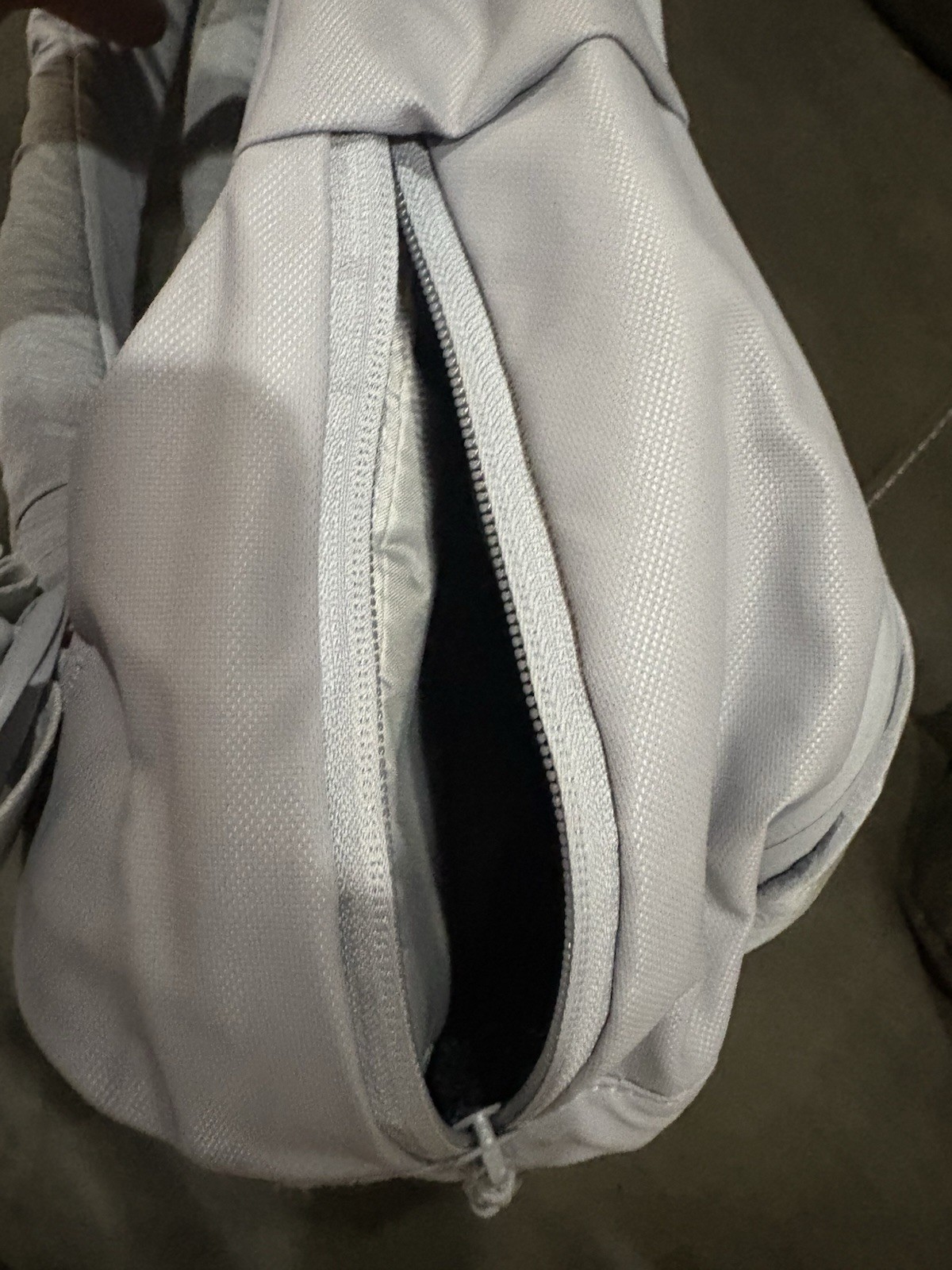 Adidas 4NWNL Backpack Bag 20.5 L Halo Silver w/ inner Laptop Sleeve