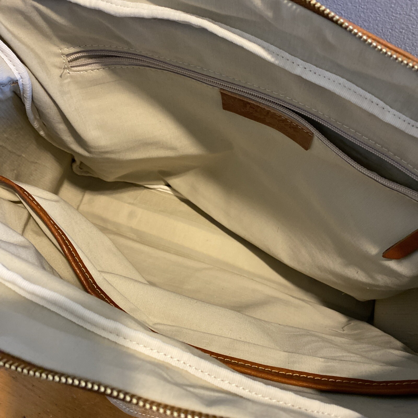 T NOBILE Cognac Leather Straps Laptop Large Messenger Bag Purse ITALY EUC