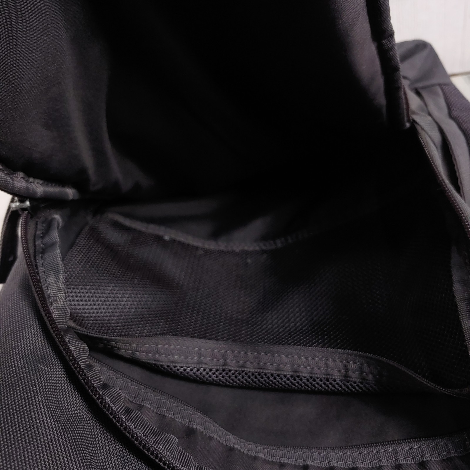 Nike Hayward 2.0 Backpack Thunder Grey University Gold White – Gray Yellow USED