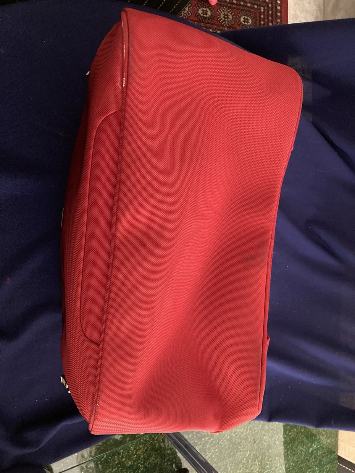 Victorinox Red Canvas Duffle Bag Luggage Carrier Zip Pockets Detachable Strap