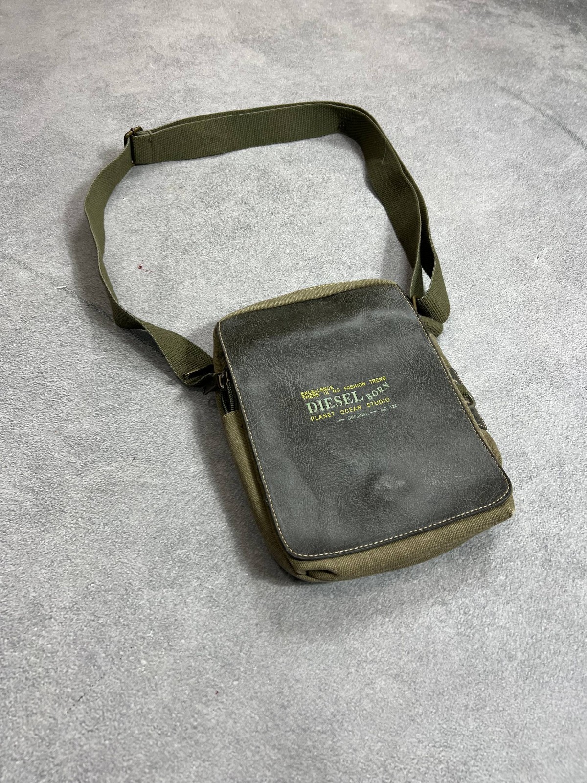 DIESEL Vintage 90s crosboddy shoulder Camo multipocket sling bag backpack