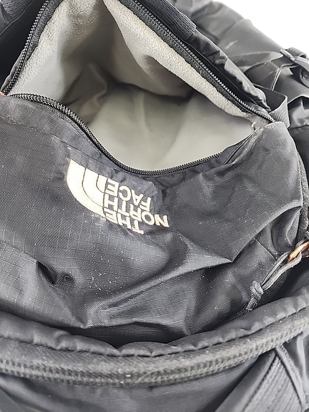 The North Face Recon Laptop Backpack Black Full Size Adult Hiking Commuting