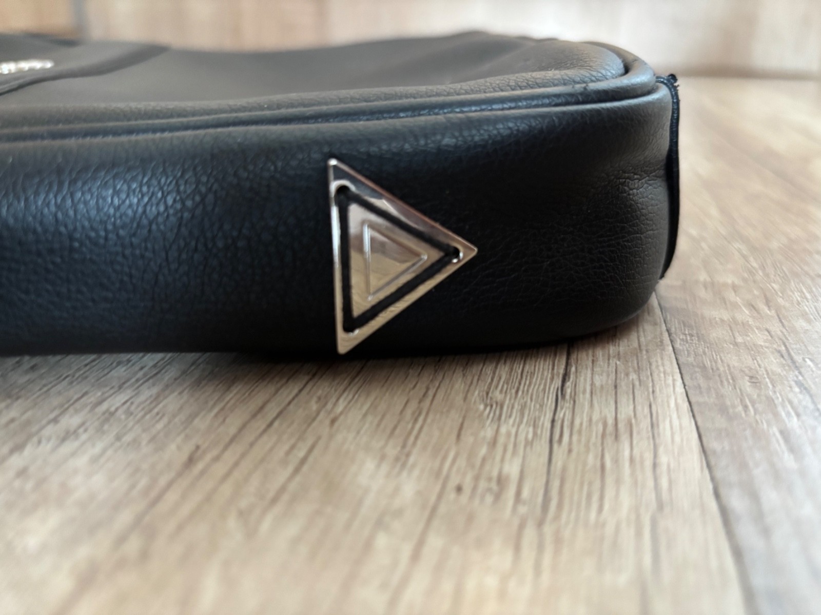 guess bag men
