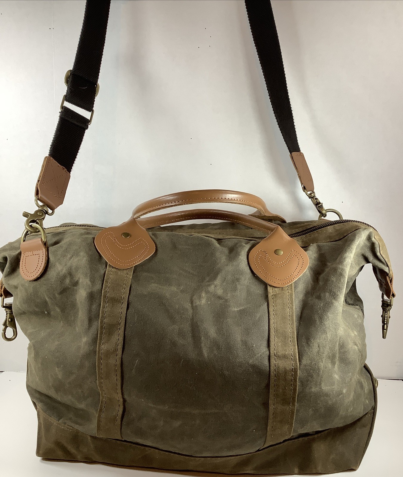 CB Station Waxed Canvas Duffle Bag Olive Green Leather Trim Travel 21”