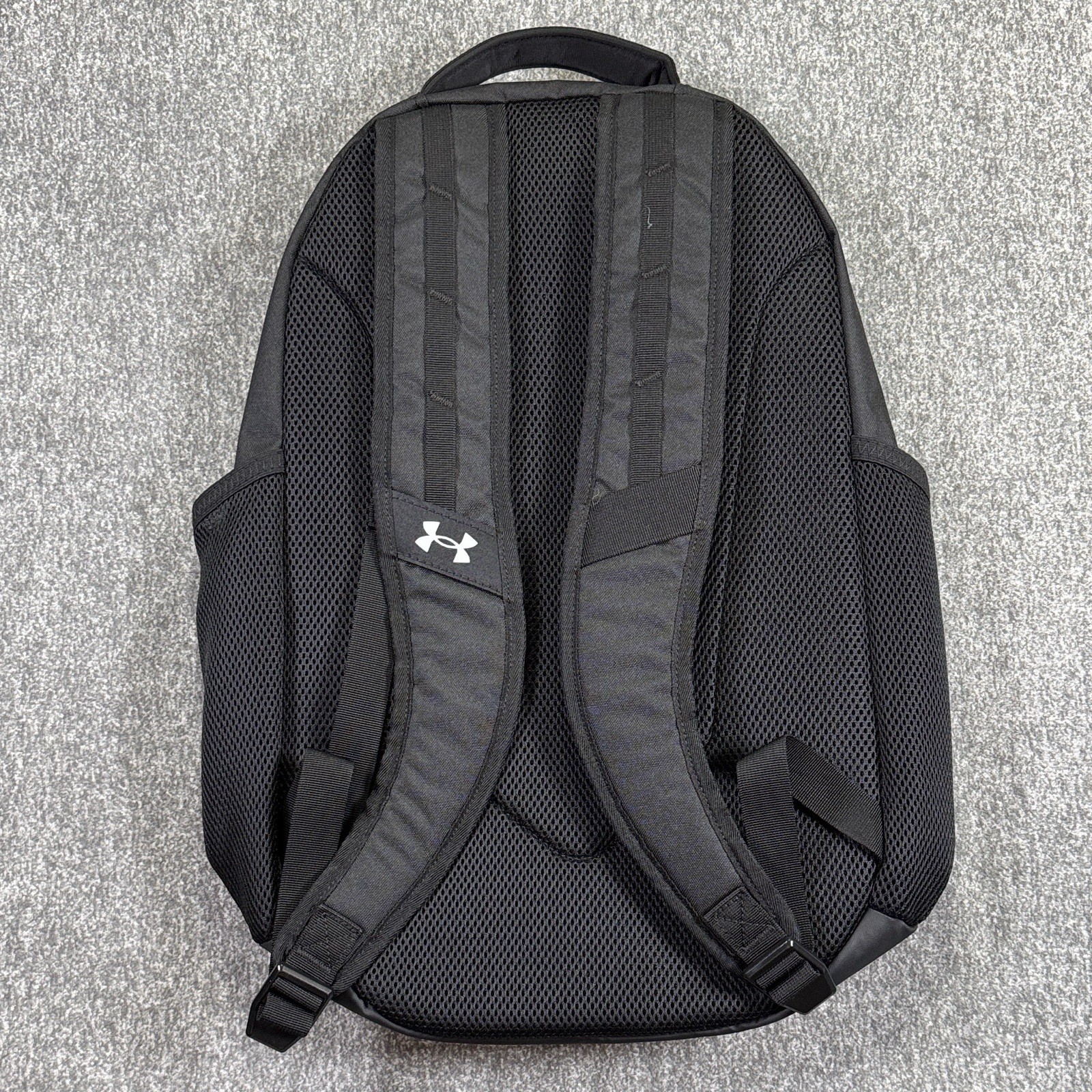 Under Armour Hustle 6.0 Backpack Brand New No Tags