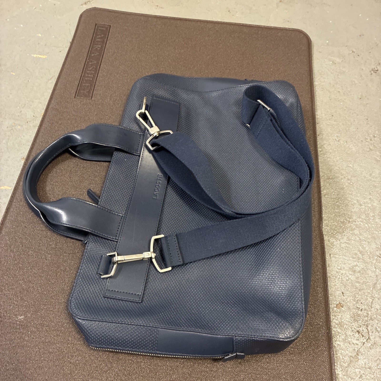 Lacoste Navy Blue Leather Crossbody Messenger Bag Large Zip Closure