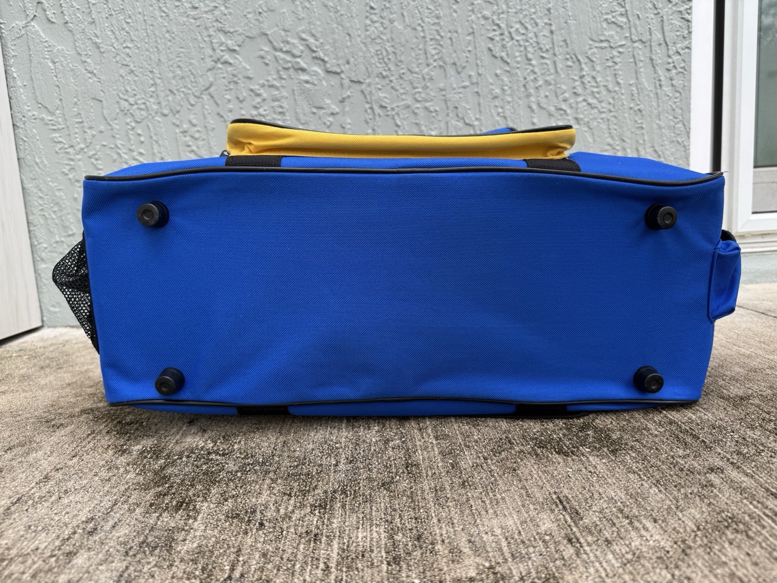 Wrangler Corral West Ranchwear Rodeo Colorblock Duffle Bag Blue Cowboy Western