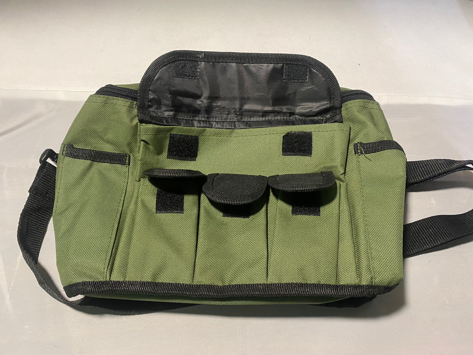 Outdoor Life Small Olive Green Soft Travel Bag Camping Hiking Fishing Hunting