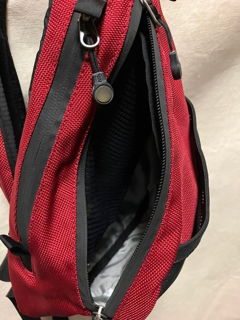 patagonia Atom S8 Sling Bag Excellent Nylon Lightweight Red