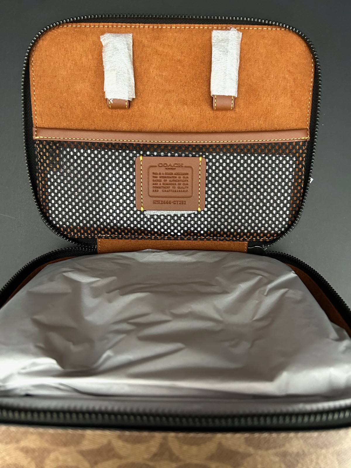 New Coach Tech Organizer Colorblock Signature Canvas Khaki Black Zip Around