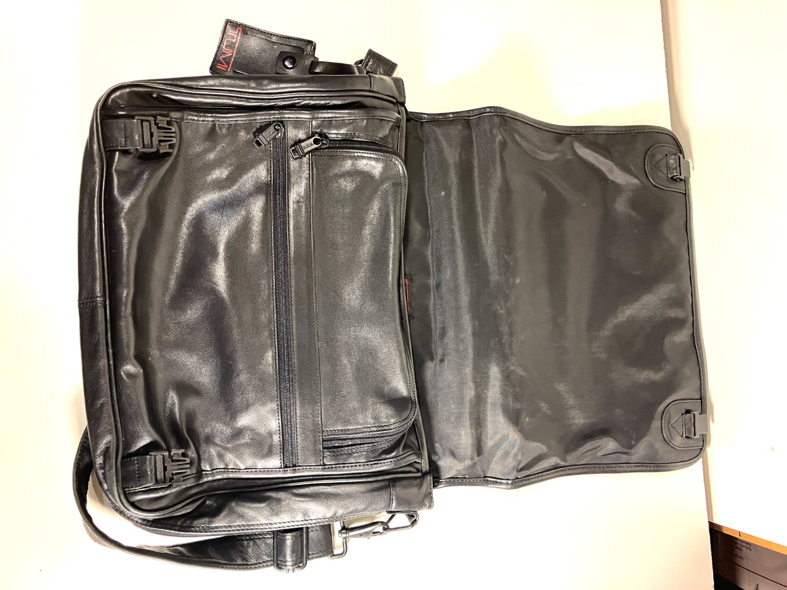 TUMI Black Leather Laptop Briefcase. 13″. Very Nice!