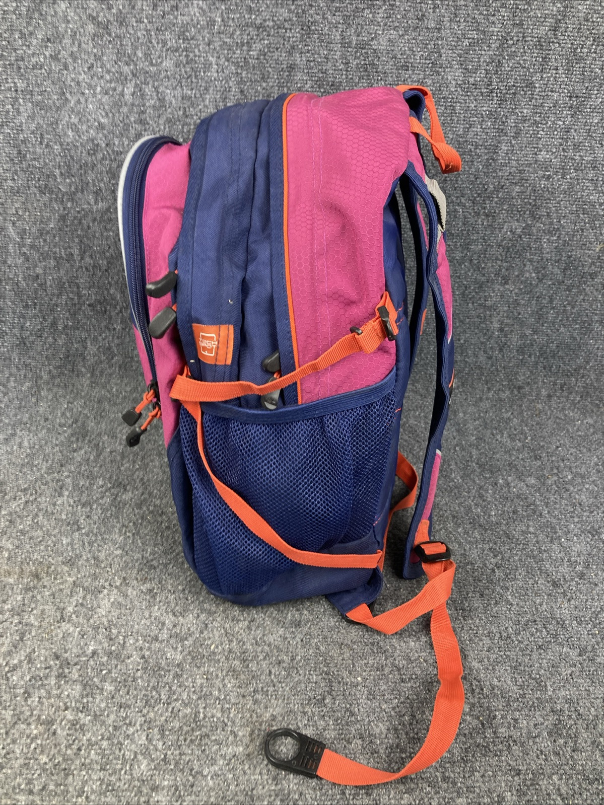 High Sierra Fuchsia & Navy Tech Spot Suspension Padded Strap System Backpack EUC