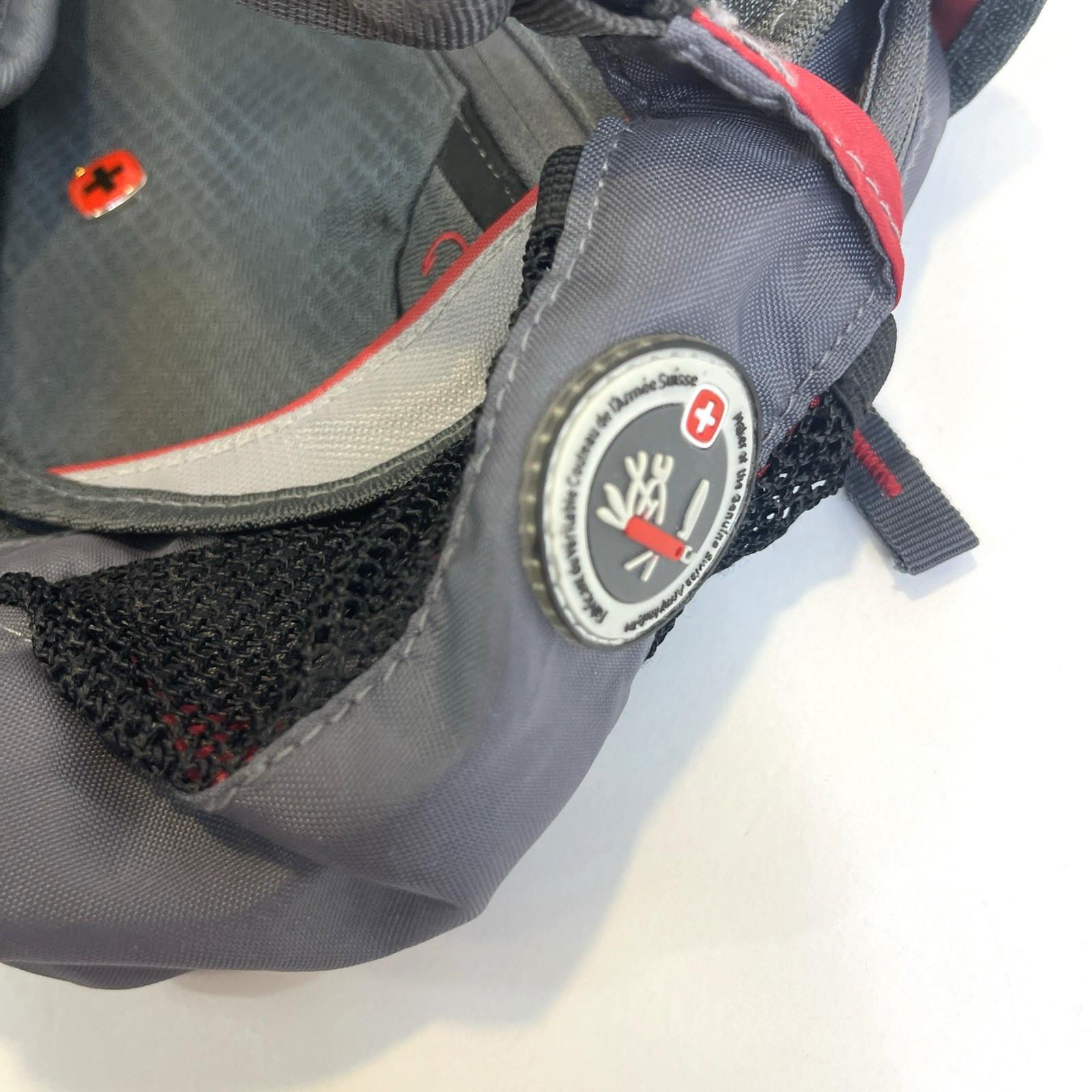 Swiss Gear Gray Adjustable Strap Day Bag Travel Hiking Messenger Toiletry Acces