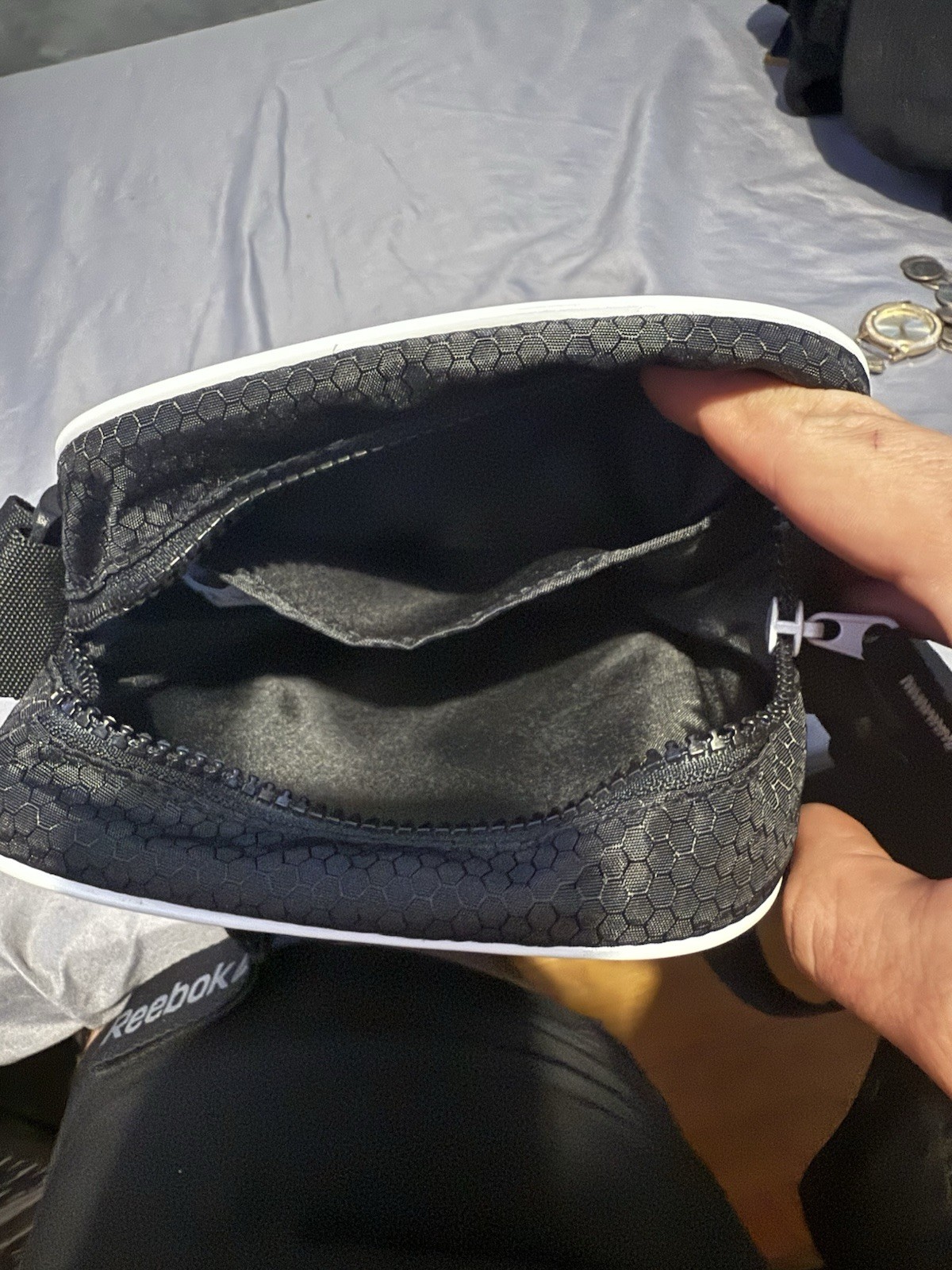 Reebok Black/White Small Crossbody Bag Zip Closure Adjustable Strap Pockets