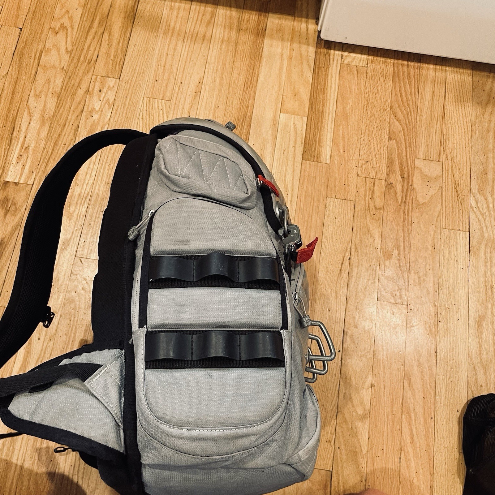 Oakley Big Kitchen Backpack Stone Grey 35L Rare Good Condition See Pics Read Dsx