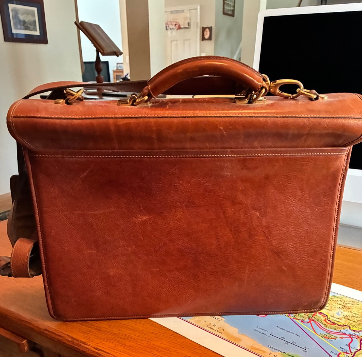 BOSCA 13″ x 16″ Leather Vintage Briefcase Satchel Attache Cognac Straps
