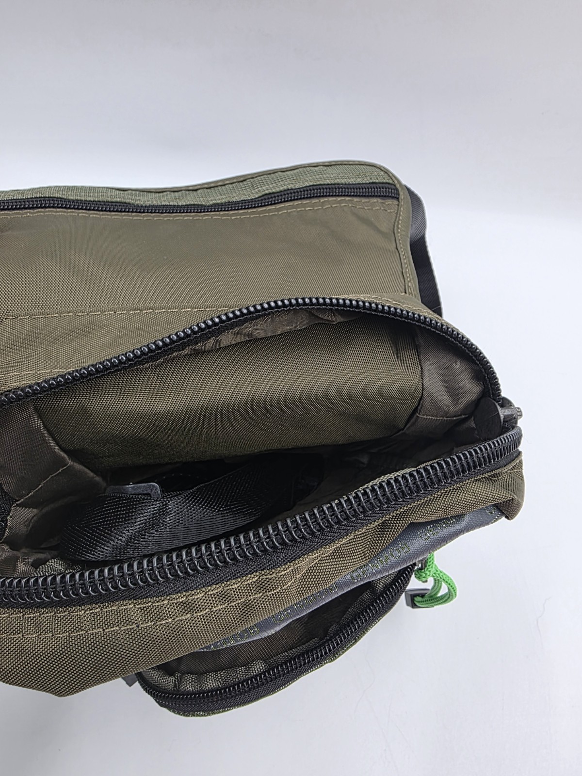 Kawei Knight Sling Bag Backpack Cross Body Messenger Travel Green
