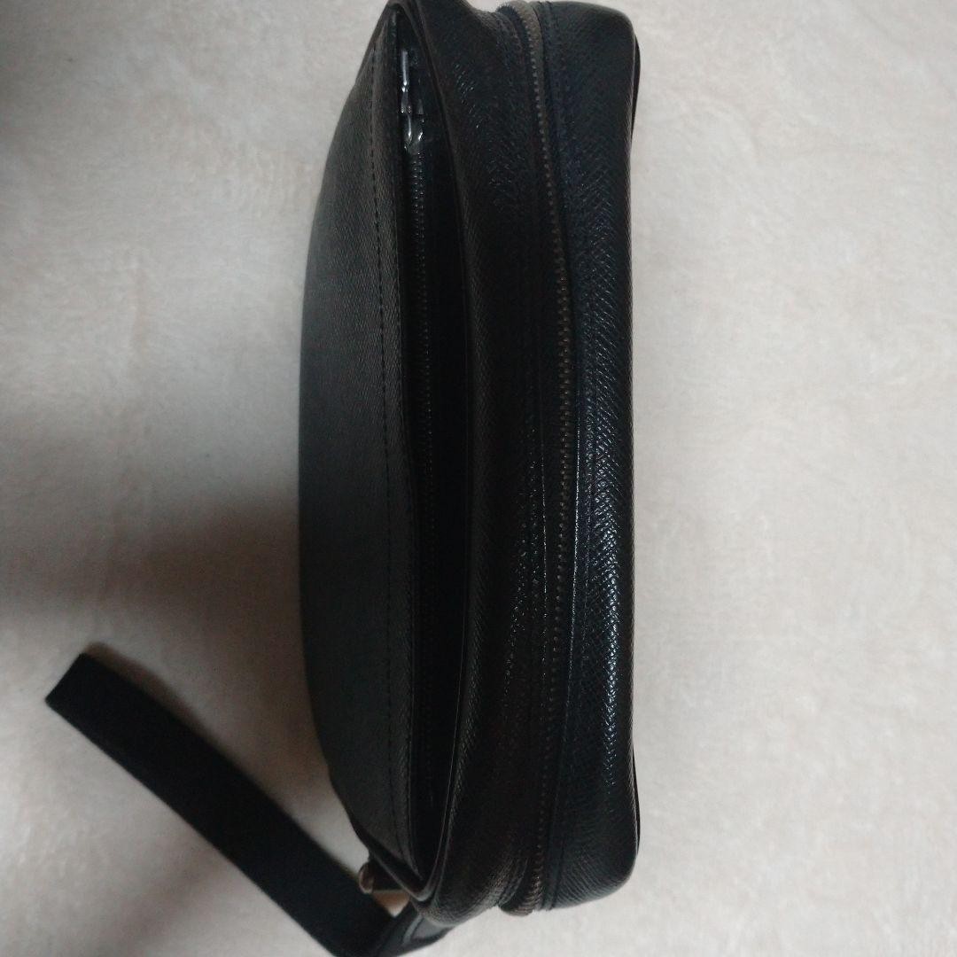 Louis Vuitton Taiga Calga Second Bag Clutch Bag Leather Black M30812 Spain Auth