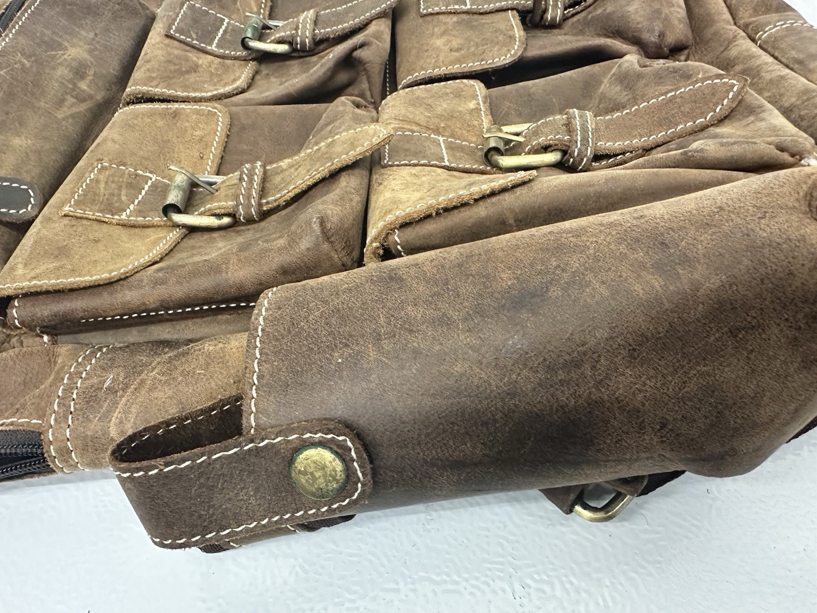 Sam’s Buffalo 18″ DISTRESSED VINTAGE LEATHER BACKPACK – Handmade, Needs Repair