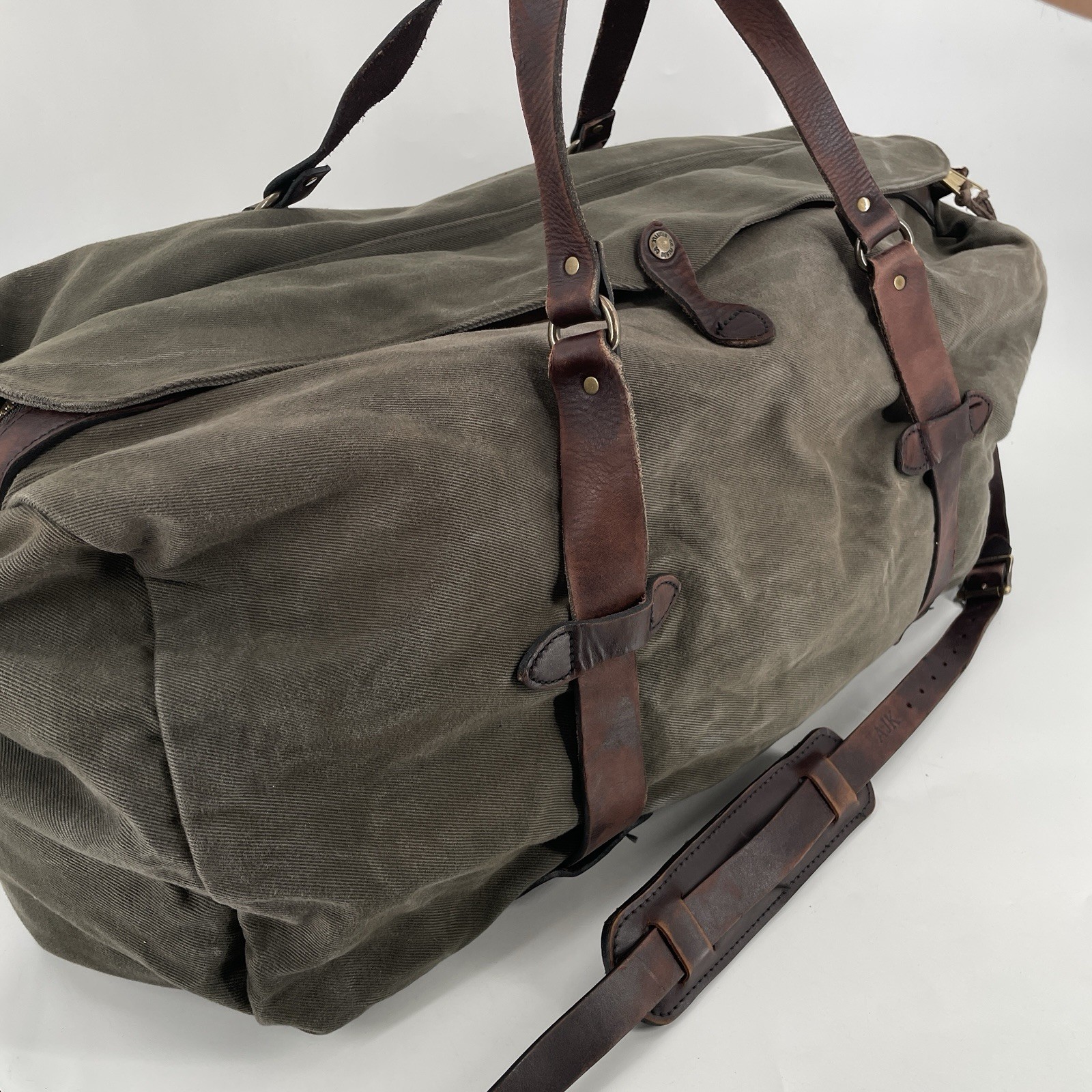 Filson Rugged Twill Duffle Bag in Otter Green – Old Size 25” – Bridle Leather