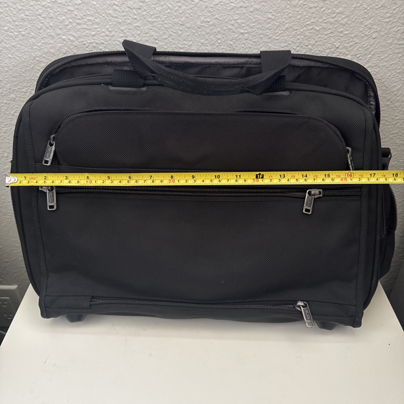 Tumi Alpha Ballistic Nylon 18″ Boarding Tote Bag CarryOn Laptop Black -Free Ship