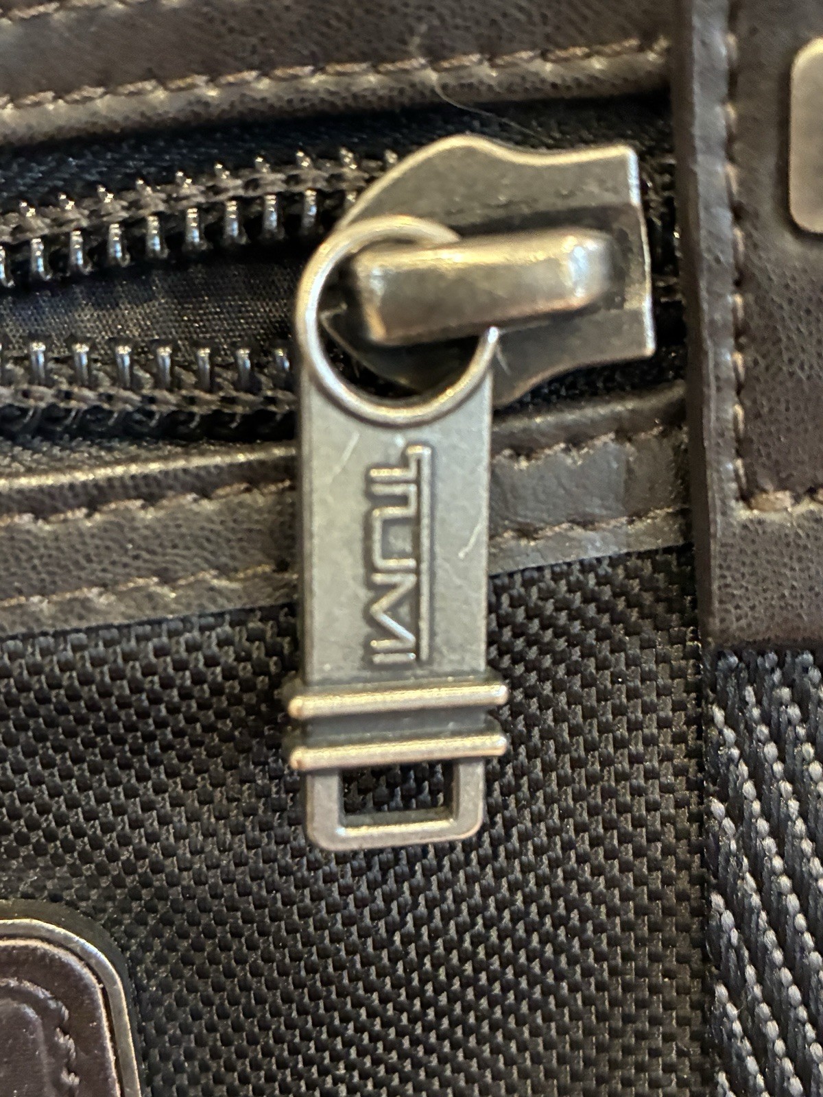 TUMI 222382HK2 Alpha Bravo Kingsville Backpack Black Brown Original Luggage Tag