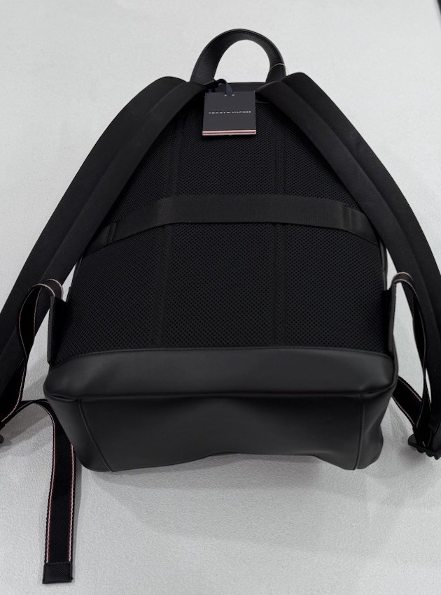 Tommy Hilfiger Men’s Dome Logo Backpack, Black, One Size